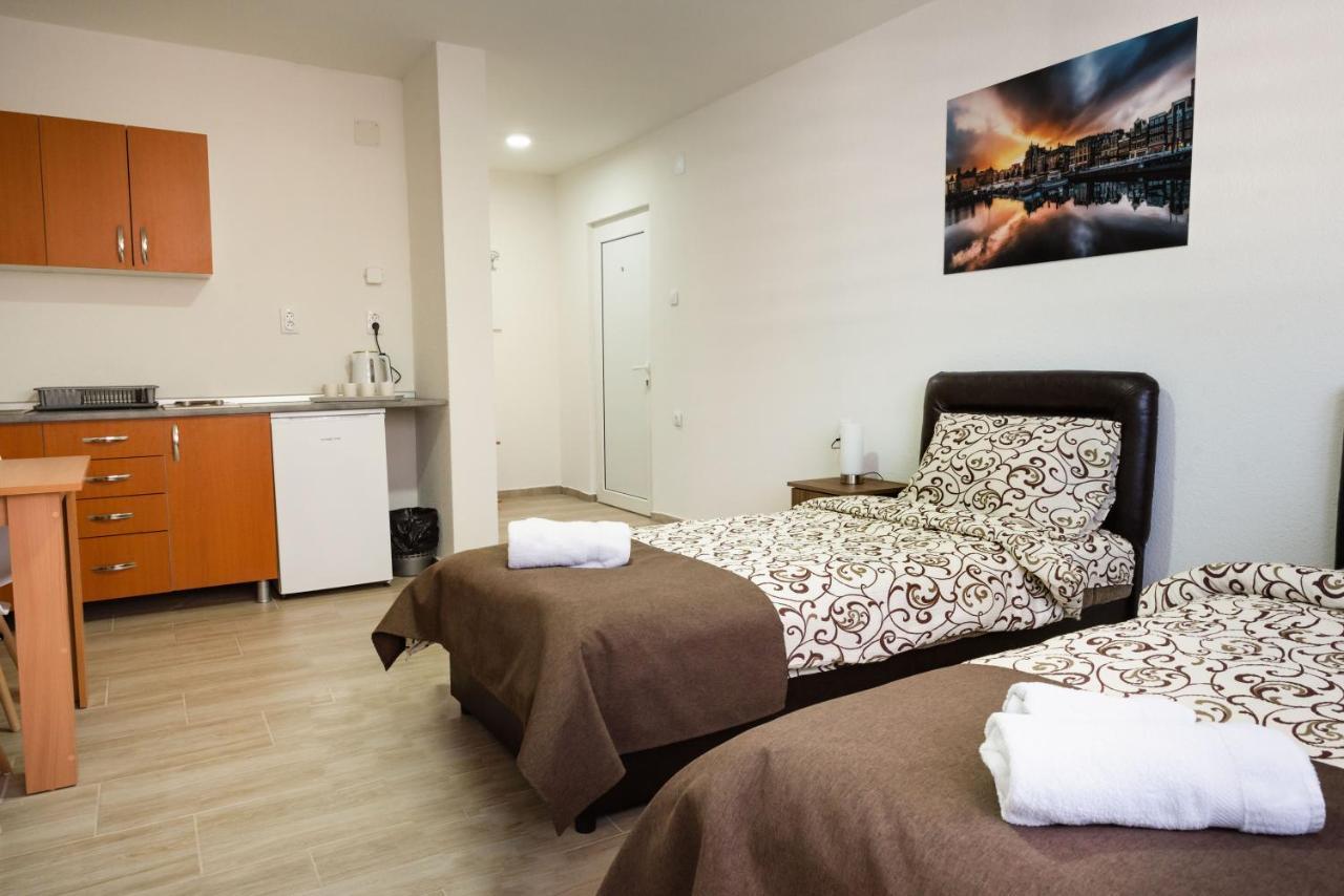 Apartmani Centar Lux New Зренянин Екстер'єр фото
